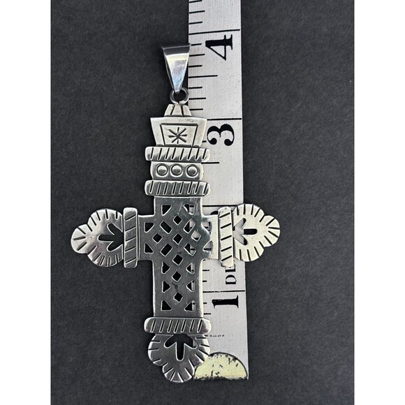 Vintage 925 Sterling Silver Large Cross From Mexico. - Picture 5 of 7